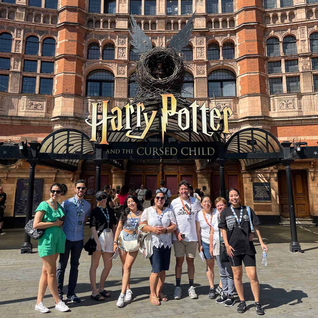 City Escape Tour Harry Potter Londres grupo en teatro El legado maldito Palace Theatre